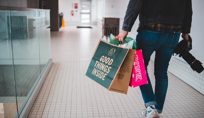 Hybrid Shopping Trends in 2022